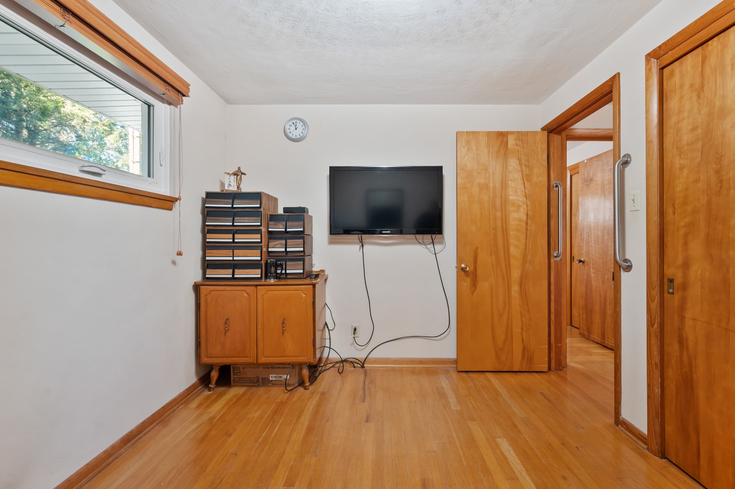 Real estate transformation - Enhanced appeal - Before